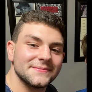 Meet your Posher, Justin